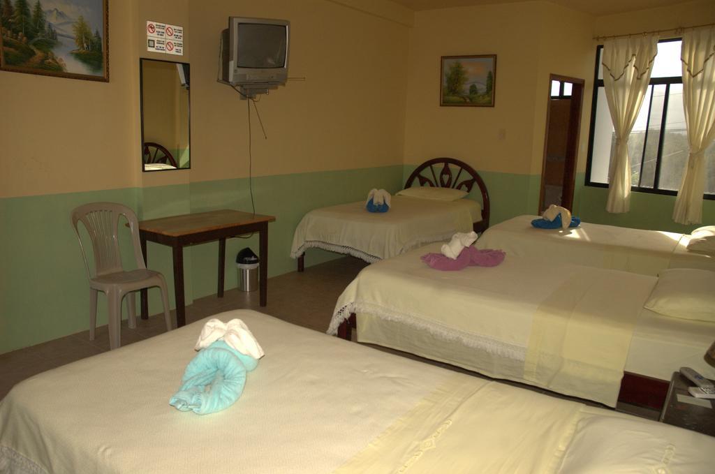 Hostal La Isla Del Descanso Puerto Villamil Buitenkant foto