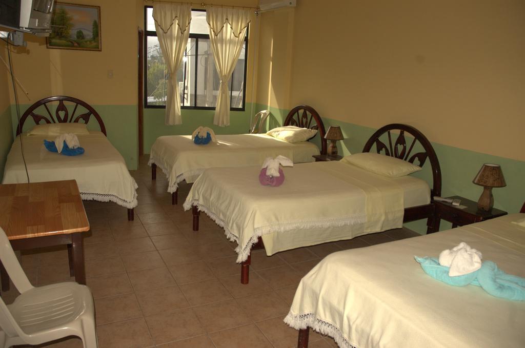 Hostal La Isla Del Descanso Puerto Villamil Buitenkant foto