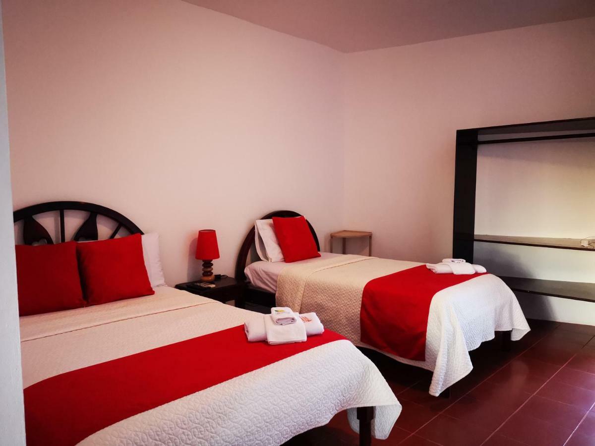 Hostal La Isla Del Descanso Puerto Villamil Buitenkant foto