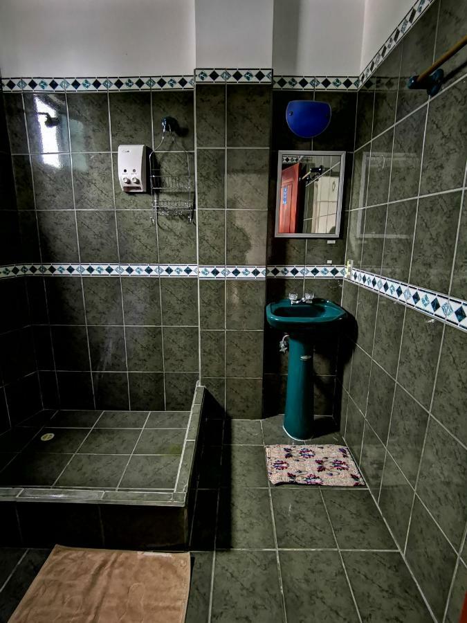 Hostal La Isla Del Descanso Puerto Villamil Buitenkant foto