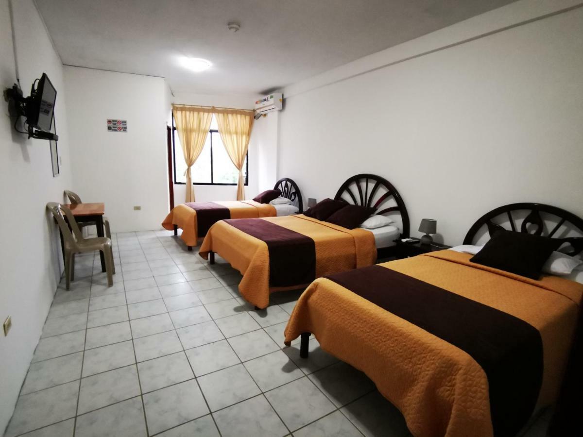 Hostal La Isla Del Descanso Puerto Villamil Buitenkant foto