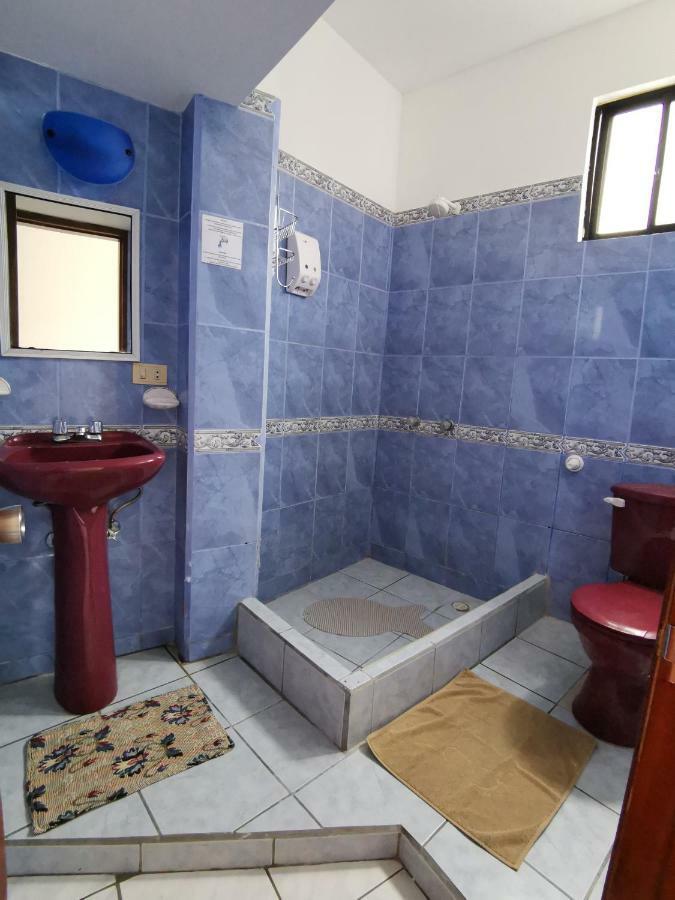 Hostal La Isla Del Descanso Puerto Villamil Buitenkant foto