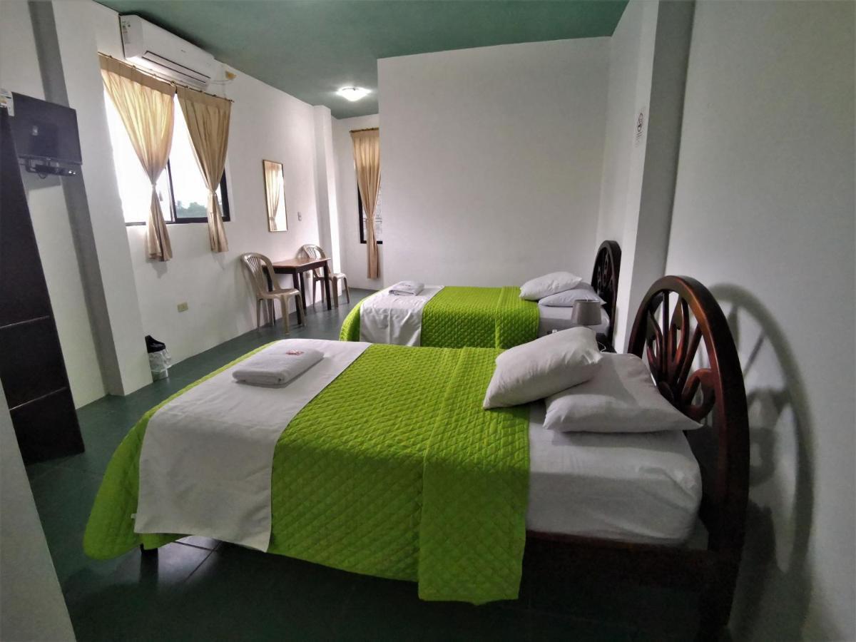 Hostal La Isla Del Descanso Puerto Villamil Buitenkant foto